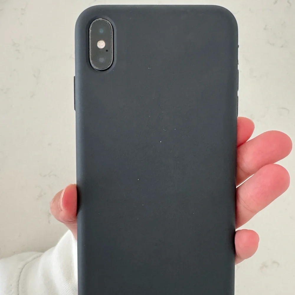 I phone XS max I phone works property